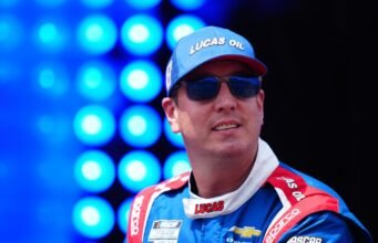Superstar NASCAR Kyle Busch meninggal pada usia 41 tahun setelah ‘penyakit serius’: NPR