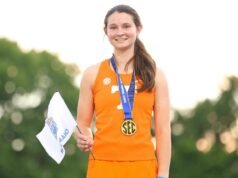 Tennessee memenangkan kejuaraan SEC dengan enam penampilan podium