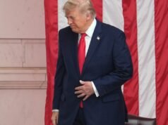 Trump akan mengadakan pertemuan fisik ‘rutin tahunan’ di Walter Reed: NPR