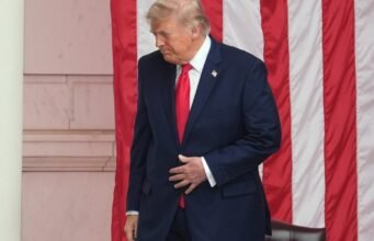 Trump akan mengadakan pertemuan fisik ‘rutin tahunan’ di Walter Reed: NPR