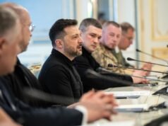 Ukraina Zelensky bersikeras keanggotaan penuh UE, menolak Merz