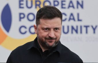 Ukraina layak menjadi anggota penuh UE, kata Zelensky