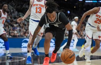 Orang dalam mencatat ‘pertandingan yang harus ditonton’ dalam pertandingan terakhir antara Knicks dan Spurs