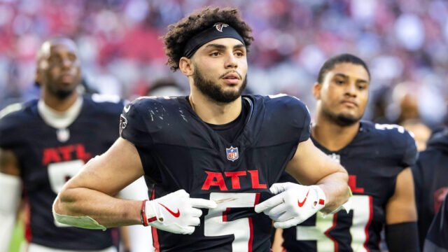 Drake London meninggalkan bar setelah perpanjangan kontrak senilai $141 juta