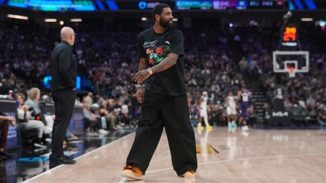 Saksikan Kyrie Irving memasak berkemah di jalur comeback pada tahun