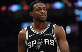 Orang Dalam ClutchPoints Ingin Spurs Menukar De’Aaron Fox ke Pelikan