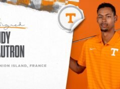 Webb mengumumkan penandatanganan Transfer Sautron yang sangat dipuji
