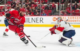 Hurricanes mengontrak Sergei Bobrovsky dari Panthers sebelum batas waktu perdagangan