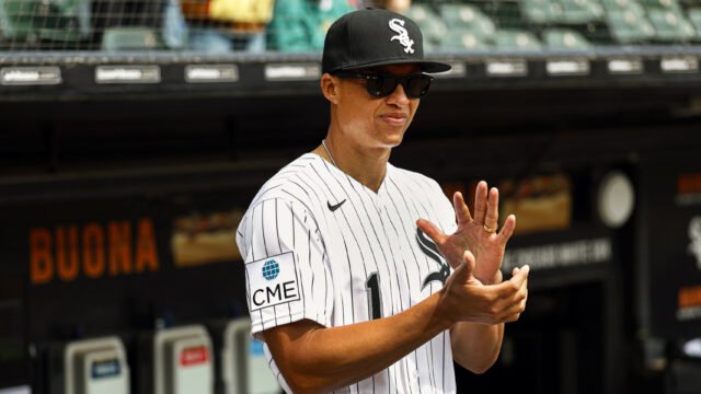 Tanda White Sox baru-baru ini merilis obat pereda tangan kanan