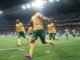 Afrika Selatan, Meksiko menerima kartu merah di pertandingan pembuka Piala Dunia yang penuh semangat