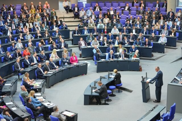 Anggota parlemen Jerman membatalkan kesepakatan pengadaan militer karena kekhawatiran harga