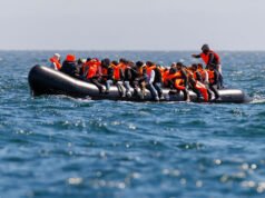 Anggota parlemen Yunani memicu reaksi keras atas ‘tenggelamnya’ kapal migran