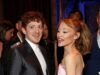 Ariana Grande dan Ethan Slater berpisah setelah hampir tiga tahun bersama