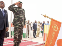 Bagaimana Niger membuka jalan keluar dari gurun diplomatik
