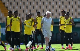 Bagaimana tarian terakhir Hugo Broos mengobarkan impian Piala Dunia FIFA Bafana Bafana