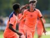Barcelona mengamankan masa depan talenta La Masia saat mereka mempersiapkan pramusim di bawah asuhan Hansi Flick