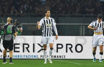 Barcelona siap mendatangkan striker gratis tetapi dengan satu syarat