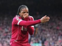 Bayern menjajaki kejutan Ngumoha menjelang potensi debut remajanya di Inggris