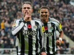 Bek Newcastle berjanji ‘masih banyak lagi yang akan datang’ setelah penandatanganan perpanjangan kontrak