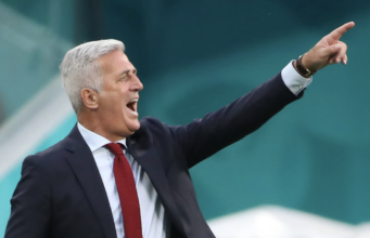 Berapa penghasilan manajer Piala Dunia Afrika?