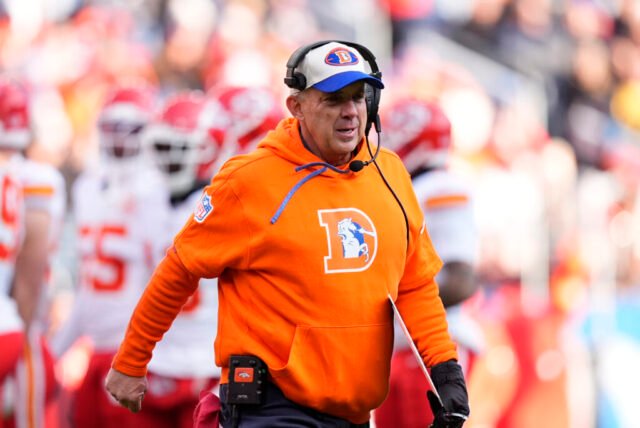 Broncos memperpanjang HC Sean Payton