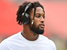 Browns harus mempertahankan Denzel Ward