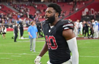 Cardinals OLB Josh Sweat melapor untuk minicamp wajib