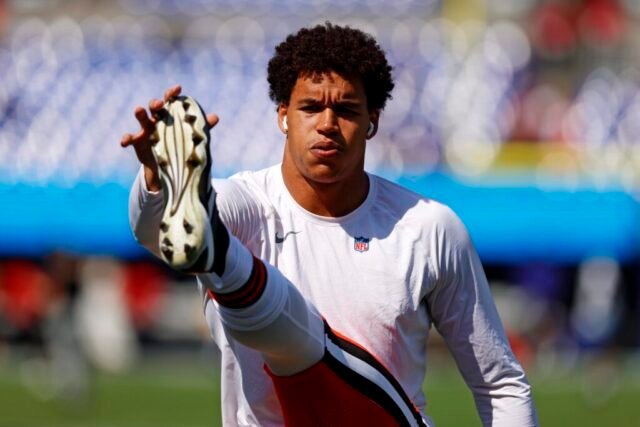 Eagles Tempatkan OLB Joe Tryon-Shoyinka dalam daftar cadangan/pensiun