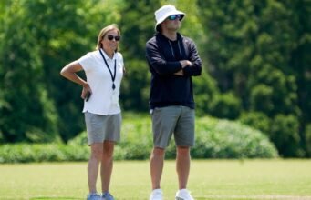 Eksekutif Bengals. VP Katie Blackburn menyatakan keyakinannya pada GM Duke Tobin dan HC Zac Taylor