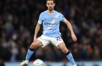 Gelandang veteran ini akan menyelesaikan transfernya ke Barcelona pada bulan Juli