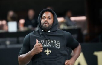HC Kellen Moore berharap Cameron Jordan kembali menandatangani kontrak dengan Saints