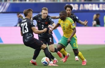Hugo Broos menolak memberikan saran kepada pelatih Bafana Bafana selanjutnya jika hengkang