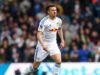 Kapten Leeds Ampadu menandatangani kontrak jangka panjang baru di Elland Road