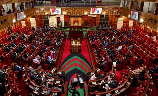 Kenya mencari utang lokal sebesar $8 miliar untuk mendanai anggaran