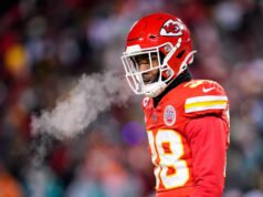 Ketua akan menandatangani CB L’Jarius Sneed