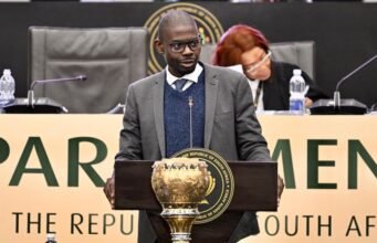 Komite pemakzulan menargetkan larangan Ramaphosa dalam dokumen pengadilan baru