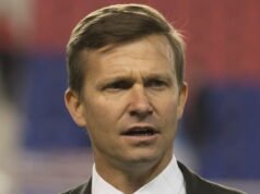 “Letakkan kakimu di leher dan serang ke arah gawang”