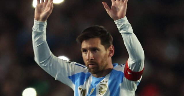 Lionel Messi kembali dengan sekuat tenaga dan membuktikan kebugarannya di
