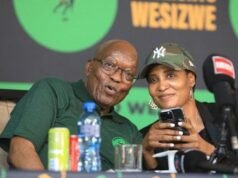 Mantan Presiden Afrika Selatan Jacob Zuma memecat Duduzile Zuma-Sambudla, ‘gadis ayah’ partainya