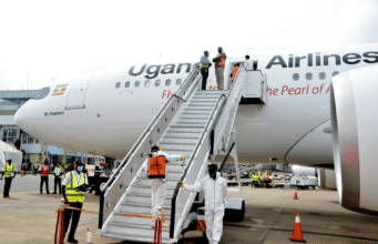 Maskapai-maskapai penerbangan Afrika bersiap-siap ketika Ebola mendekat di pusat-pusat utama Addis dan Entebbe