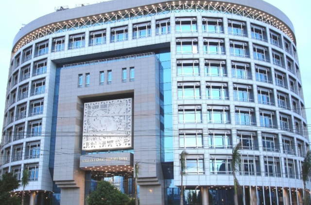 Mengapa S&P dan Fitch berbeda pendapat mengenai peringkat Afreximbank