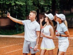 Mengapa padel dan tenis menjadi jalur kehidupan sosial bagi orang dewasa