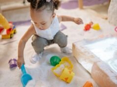 Mengapa terburu-buru memasukkan anak ke perguruan tinggi bisa lebih merugikan daripada menguntungkan