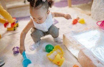 Mengapa terburu-buru memasukkan anak ke perguruan tinggi bisa lebih merugikan daripada menguntungkan