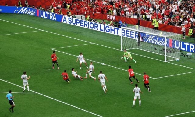 Mesir membuat sejarah Piala Dunia dengan kemenangan Selandia Baru saat