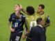 Migue Almiron melihat warna merah bersejarah untuk menutupi mulutnya saat sepuluh pemain Paraguay menyingkirkan Turki