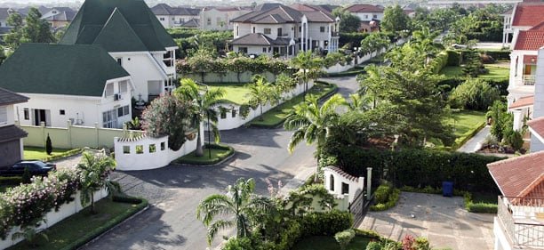 Orang-orang kaya dan berkuasa di Ghana membangun kota-kota swasta dan