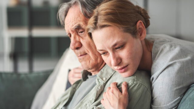 Pakar Alzheimer menyerukan strategi demensia agar sesuai dengan rencana kanker