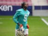 Para Titan menyambut S Ifetu Melifonwu