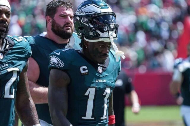 Patriot menyelesaikan perdagangan dengan Eagles untuk AJ Brown